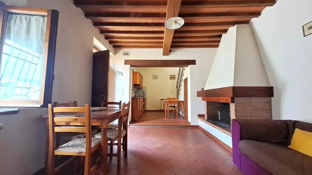 Salle à manger - Rustic-Style Terraced Apartment near Castellina