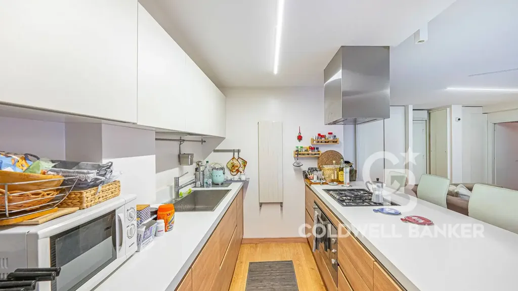Cuisine - Refurbished Apartment with Private Garden in Rome