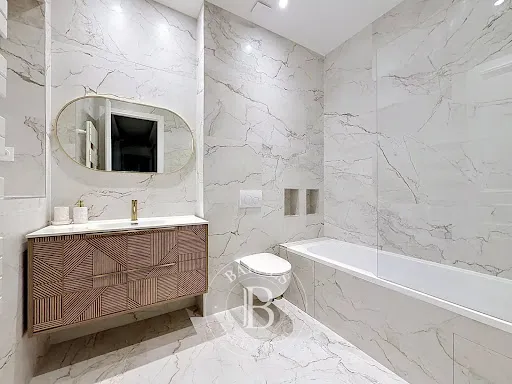 Salles de bain - Appartement Haussmannien Meublé à Paris 16ᵉ