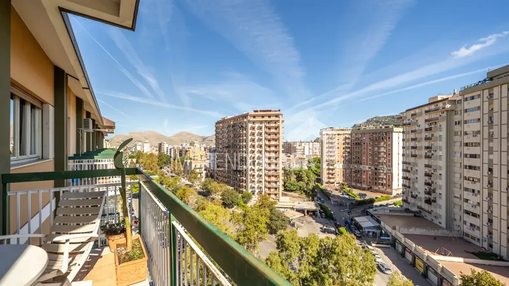 Balcon - Panoramic Penthouse with Terrace in Palermo