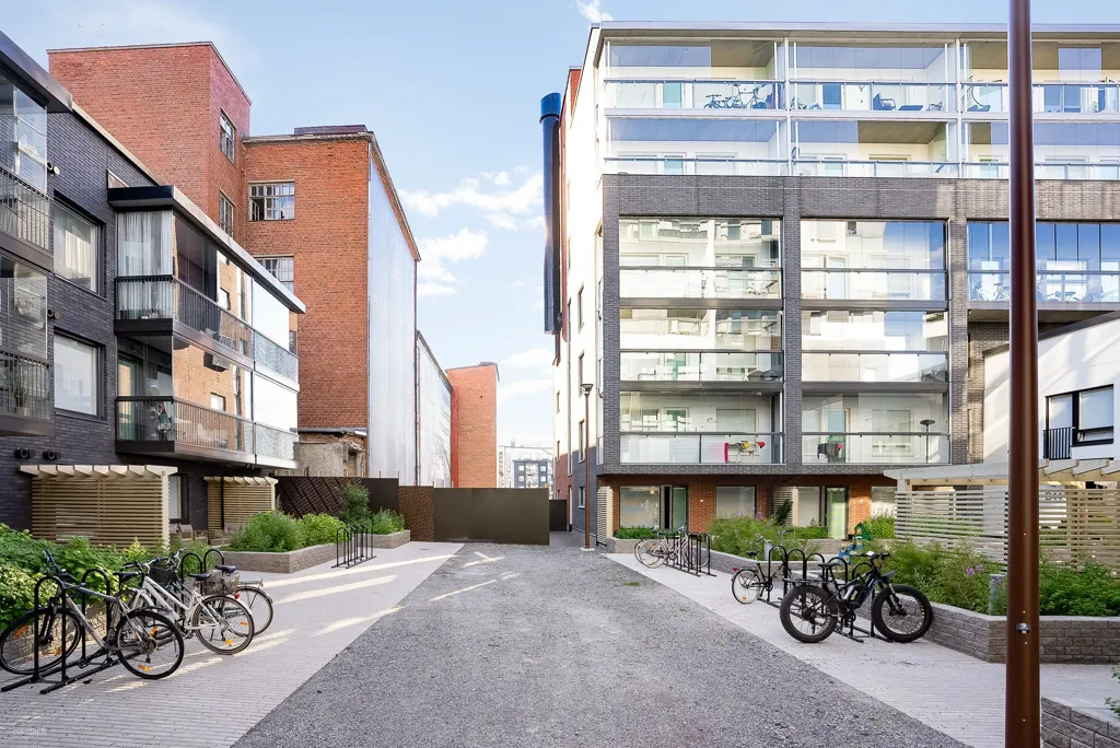Exterior - Studio Apartment with Balcony in Santalahti, Tampere