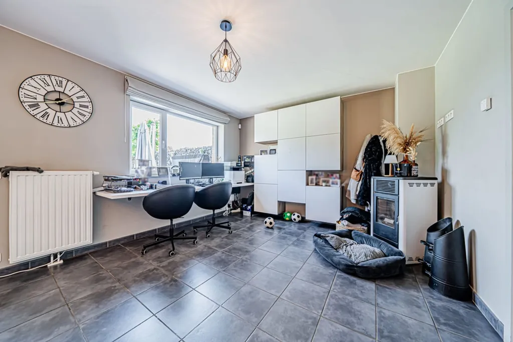 Studio - House with Pool in Haillot