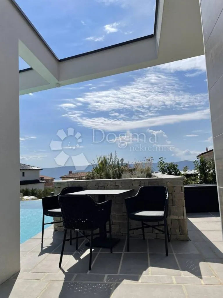 Terrazza - Modern Villa with Infinity Pool in Krk Centre