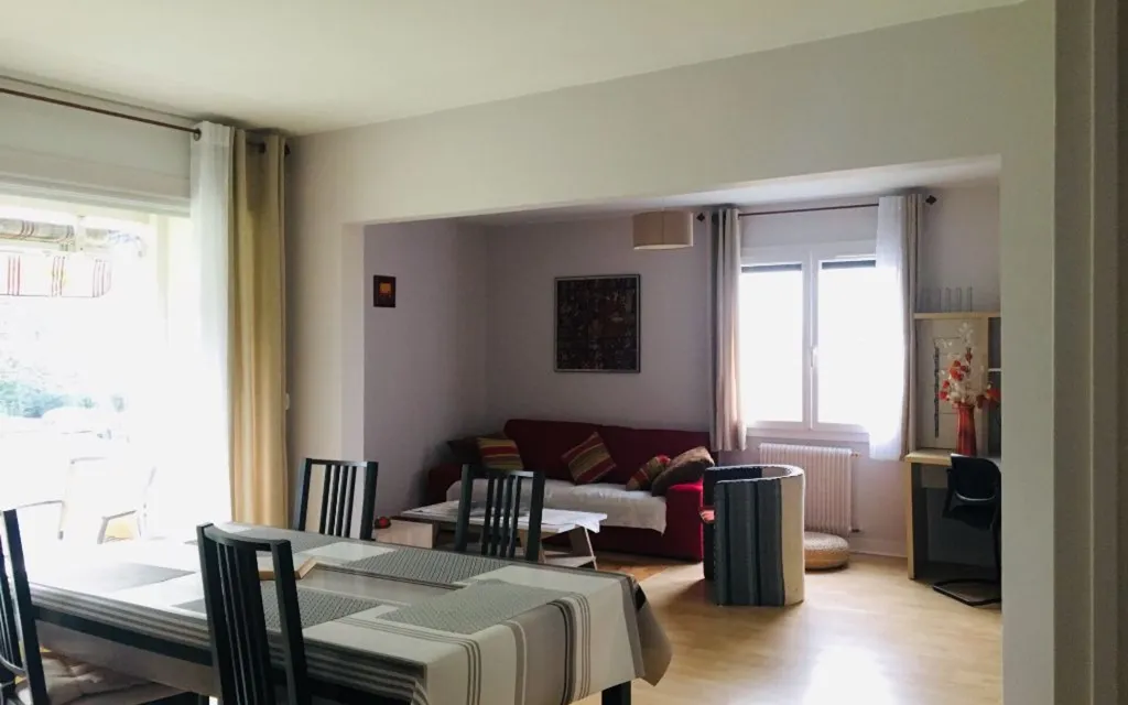Salle à manger - Appartement Meublé avec Balcon à Gradignan
