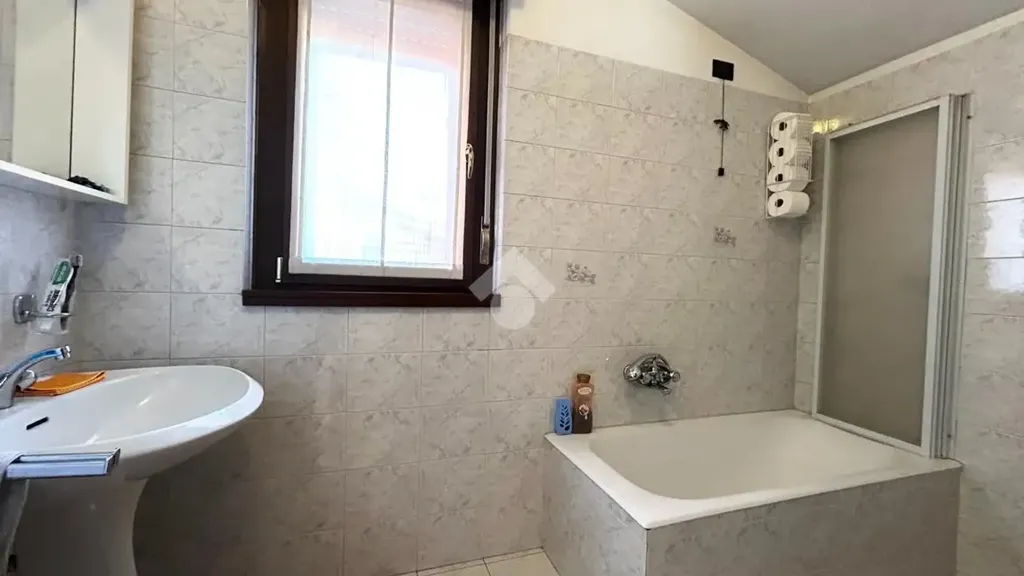 Bagni - Duplex con piscina a Settimo Milanese