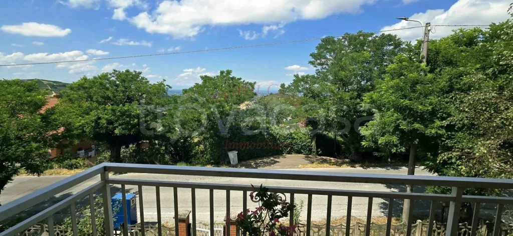 Balcon - Apartment with Balcony Views in Mango