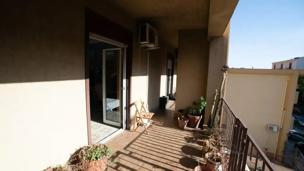 Balcon - Spacious Apartment with Balcony in Palermo