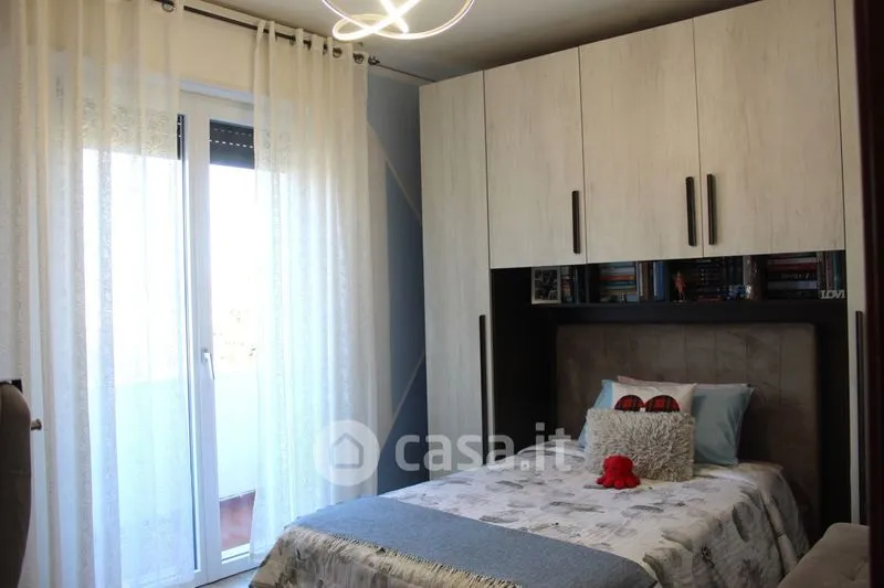 Camere da letto - Appartamento con balcone e garage a Fiesso Umbertiano