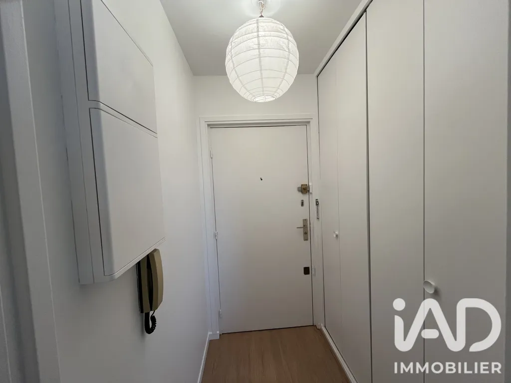 Hallway - Meubled Studio with Garden in Les Vallées