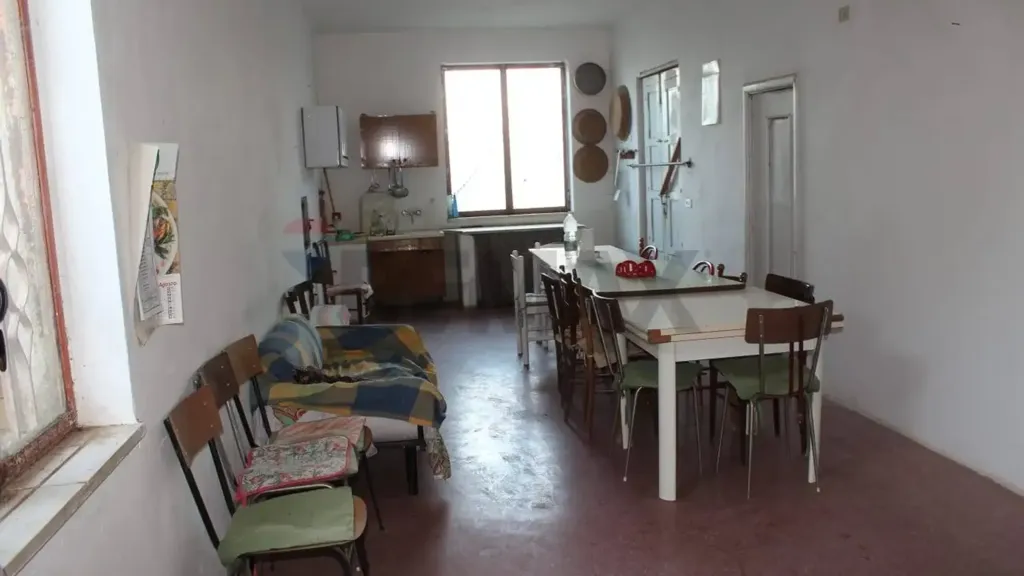 Söögituba - Villa with Garden and Panoramic View in Chiaramonte Gulfi