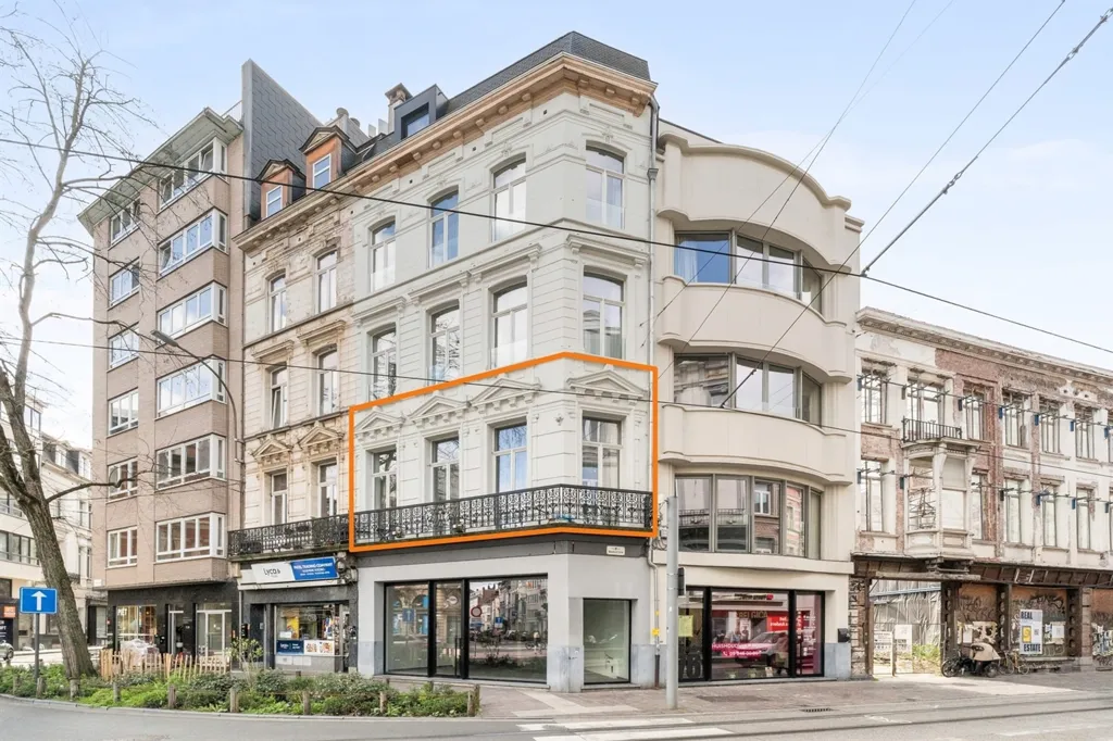 Extérieur - Appartement Rénové avec Terrasse à Gand