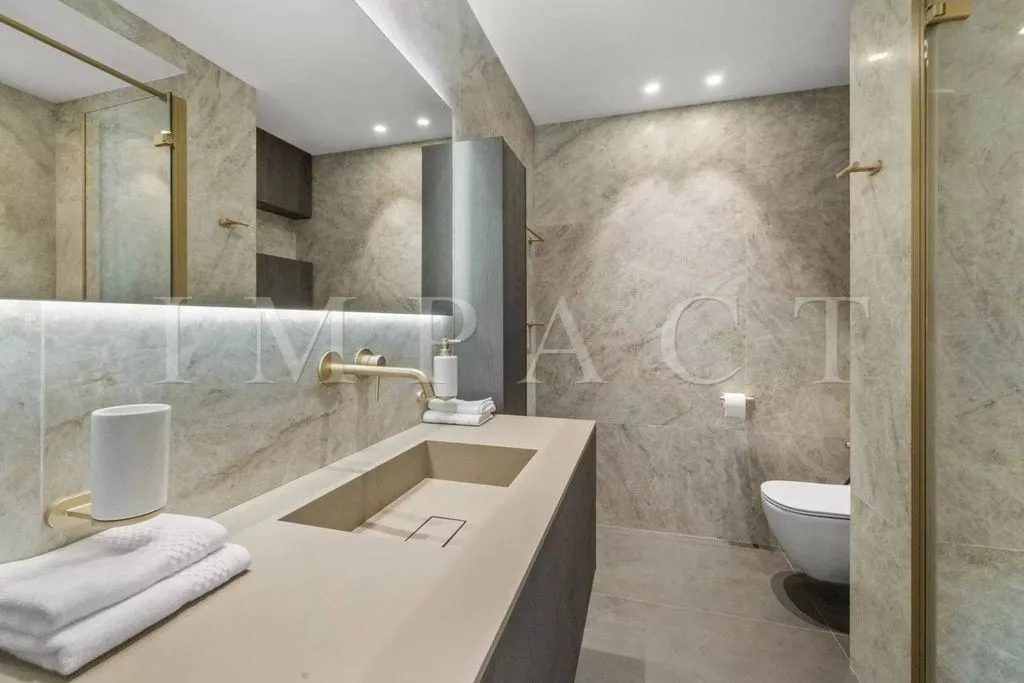 Salles de bain - Appartement de luxe avec terrasse à Cannes