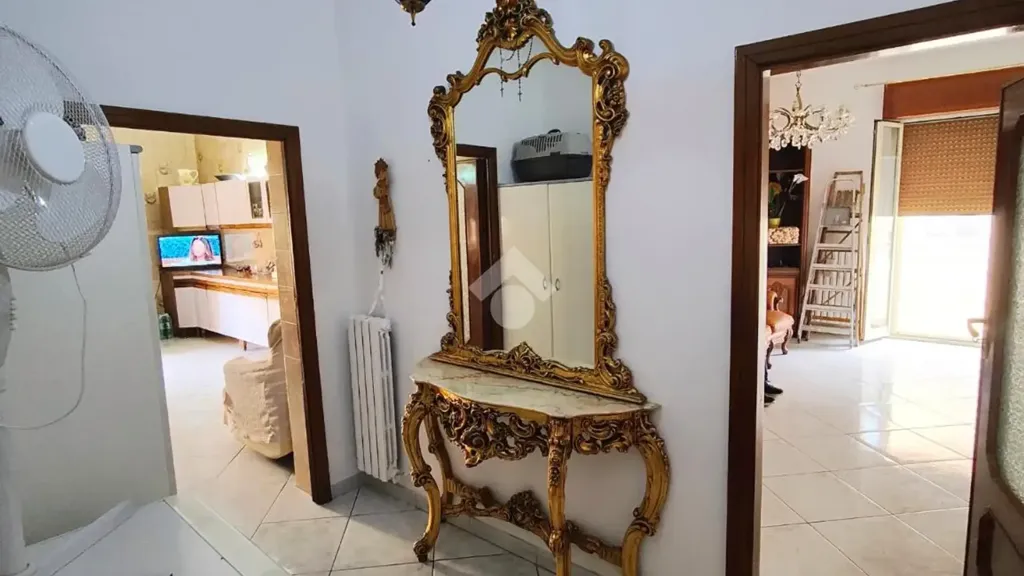 Entrée - Bright Apartment with Balcony in Foggia Centre