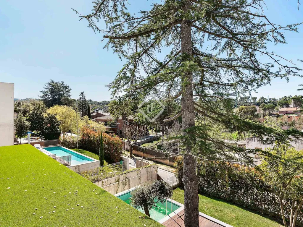 Aed - Minimalist Villa with Infinity Pool in El Golf, Sant Cugat