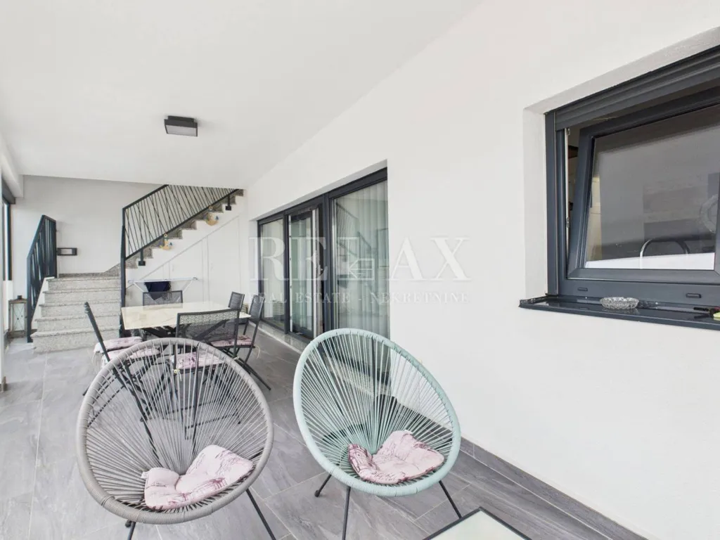 Terrasse - Two Apartments with Sea View in Crikvenica