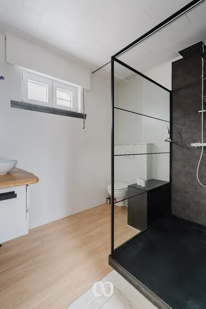 Bagni - Ready-to-Move Flat with Garage near Centre Oudenaarde