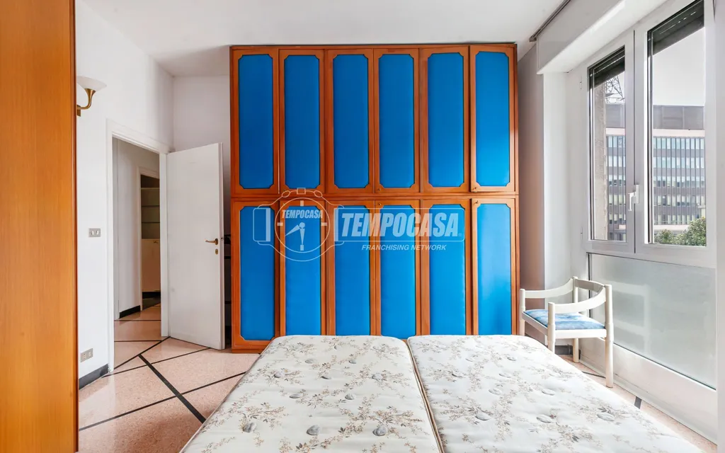 Chambres - Trilocale with Balcony in Milan's Isola