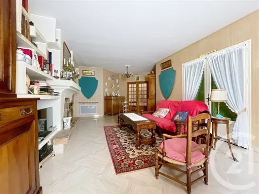 Séjour - Villa Rénovée avec Atelier à Bagnols-sur-Cèze
