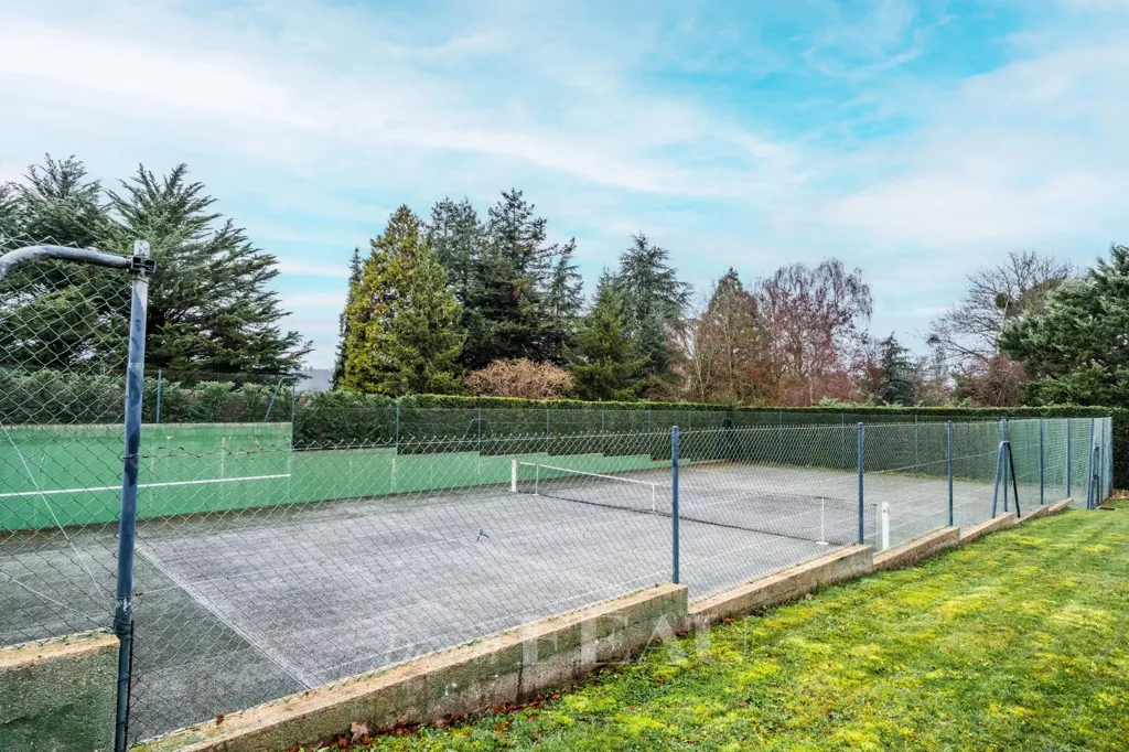 Aed - Luxury House with Tennis Court in Houdan