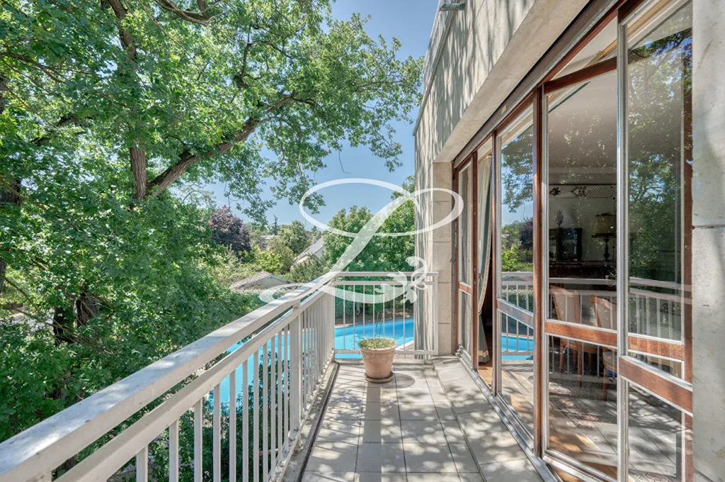 Balcone - 5-Piece Flat with Piscine in Maisons-Laffitte