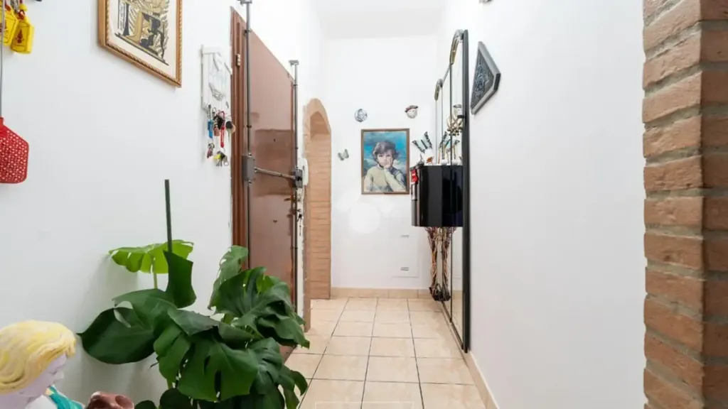 Esik - Spacious Apartment with Garage in Guiglia