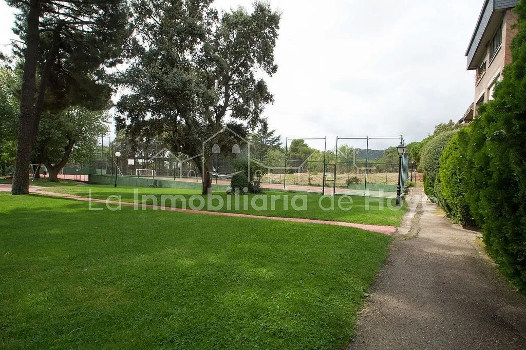 Aed - Duplex with Pool in Hoyo de Manzanares