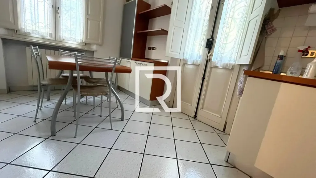 Sala da pranzo - Semi-detached House with Private Garden in Ravenna