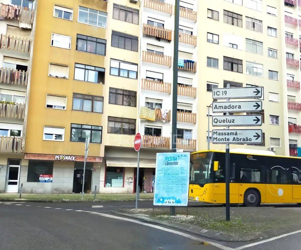 Välivaade - Commercial Space with High Visibility in Belas
