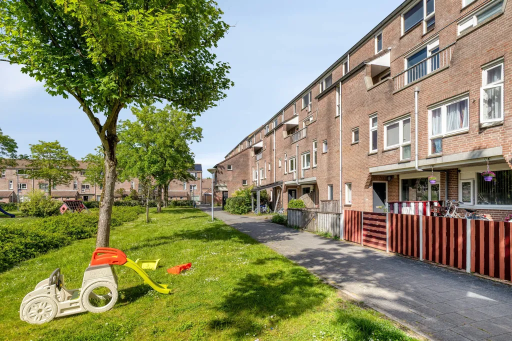 Aed - Maisonnette with Balcony in Almere Stad