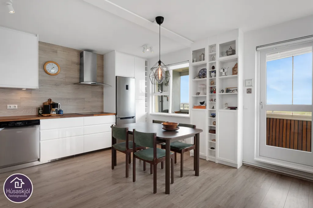 Salle à manger - Apartment with Panoramic Views in Kopavogur