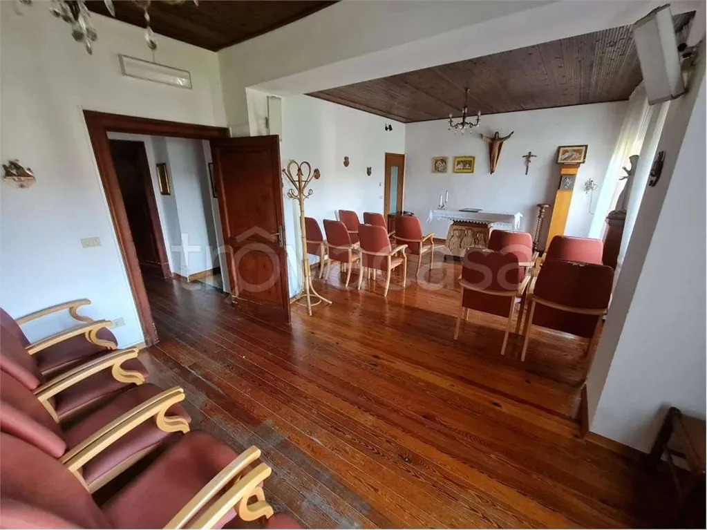 Salle à manger - Rustic Farmhouse with Pool in Paroldo