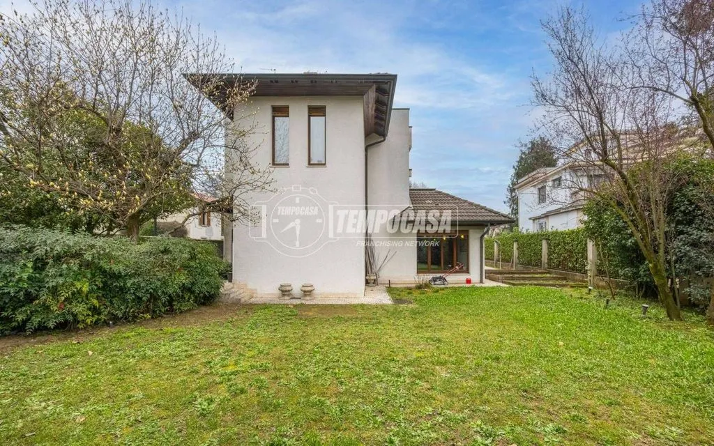 Garden - Luxury Villa with Pool in Melzo, Lombardy
