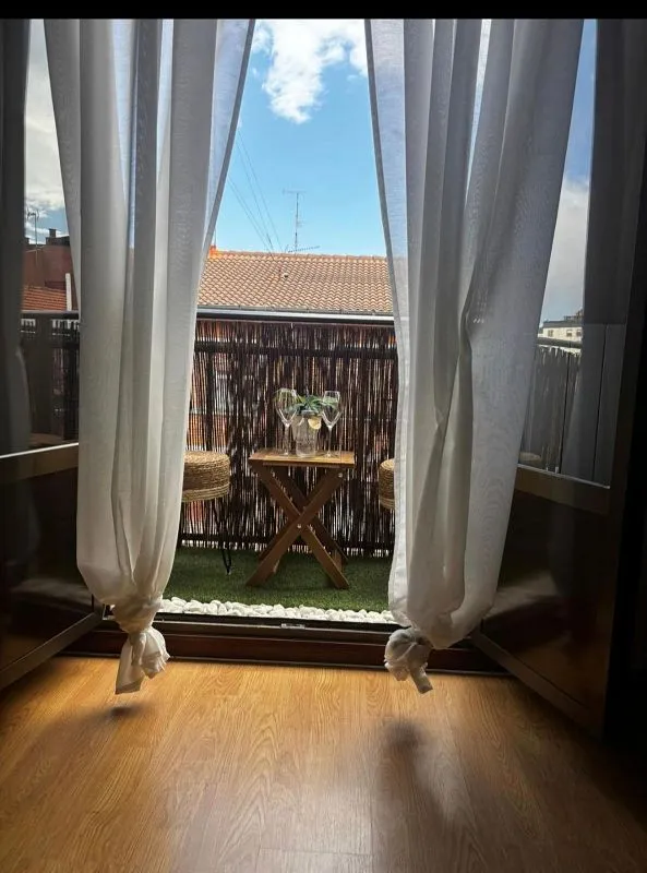 Balcon - Reformed Flat with Balcony in Santurtzi