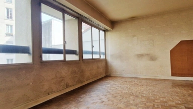 Pièces - Studio à Rénover avec Ascenseur à Paris