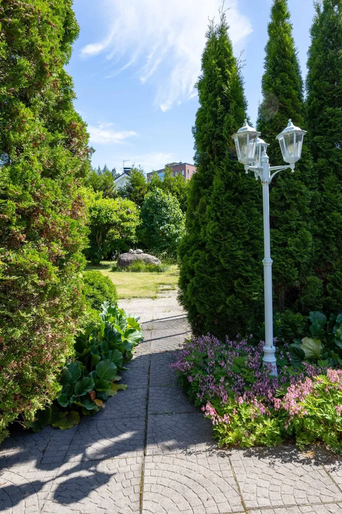 Aed - Spacious Garden House in Simonmetsä, Vantaa