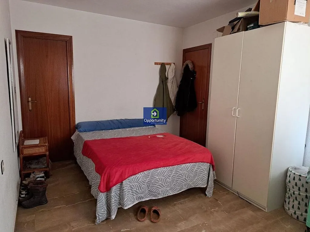 Bedrooms - Apartment with Terrace in Pajaritos, Seville