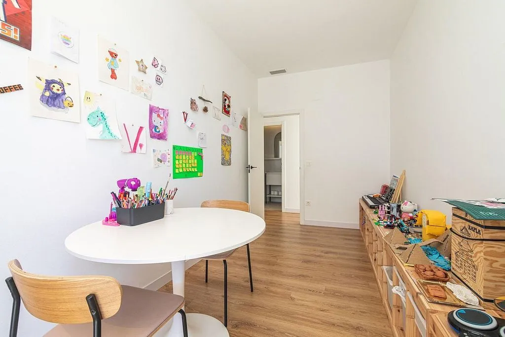 Dining Room - Semi-New Flat with Pool in El Travaló, Elche