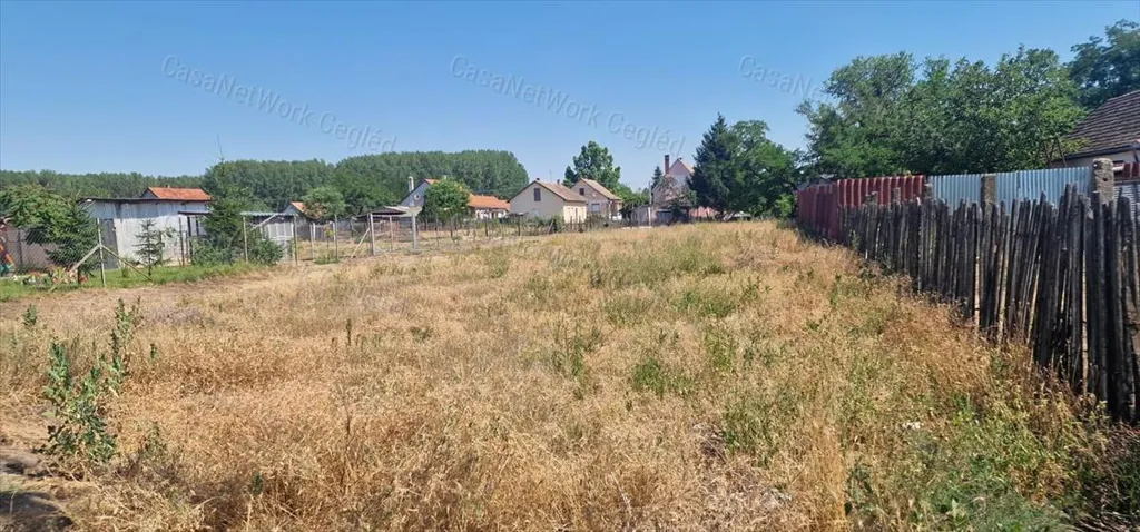 Jardin - Construction Plot with Garden in Csemő