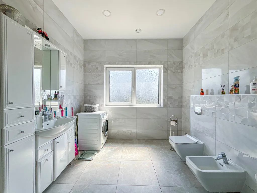 Salles de bain - Compact House with Terrace in Slengiai