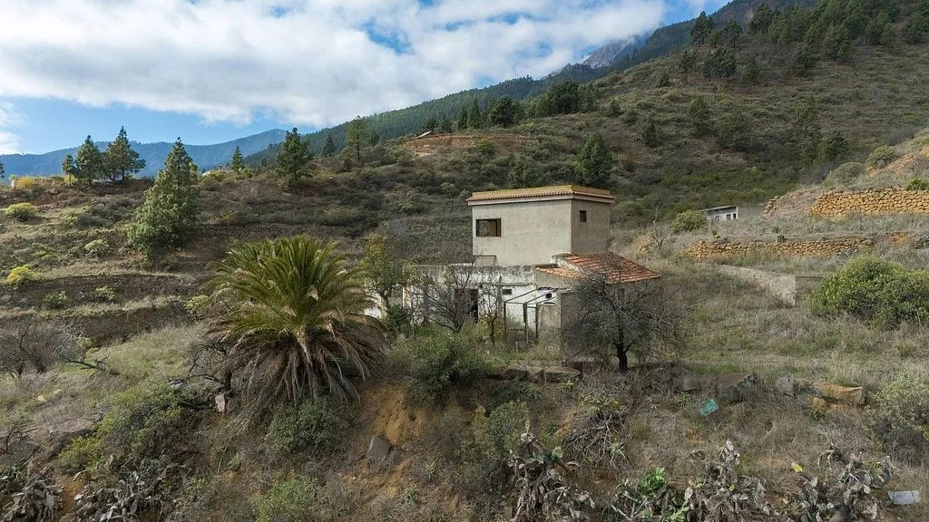 Välivaade - Rustic Property with Restoration Potential in Arafo