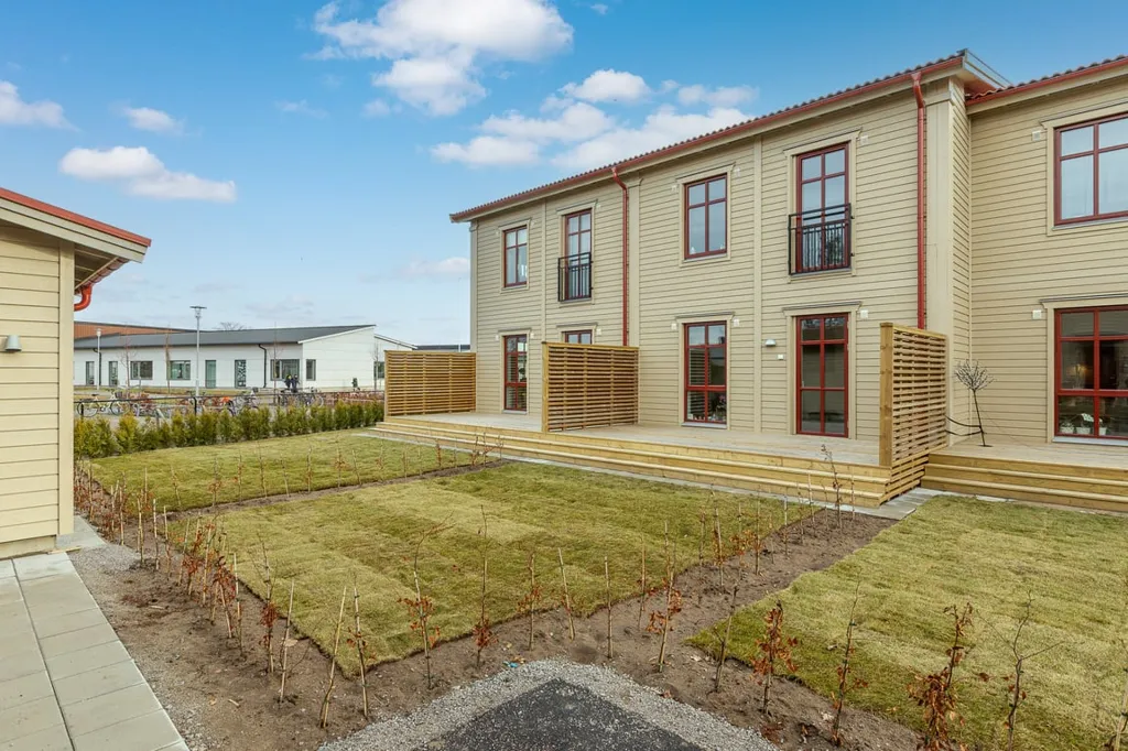 Giardino - New Build Flat with West-Facing Terrace in Färjestaden