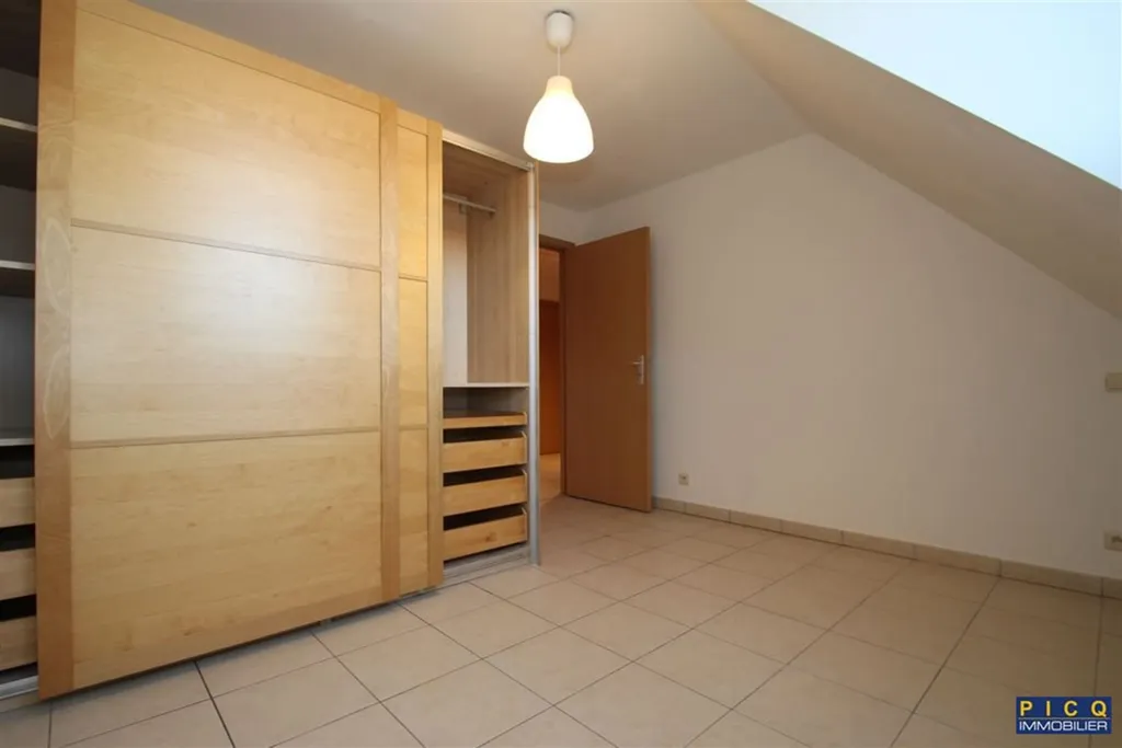 Pièces - Appartement Duplex Récemment Construit avec Ascenseur