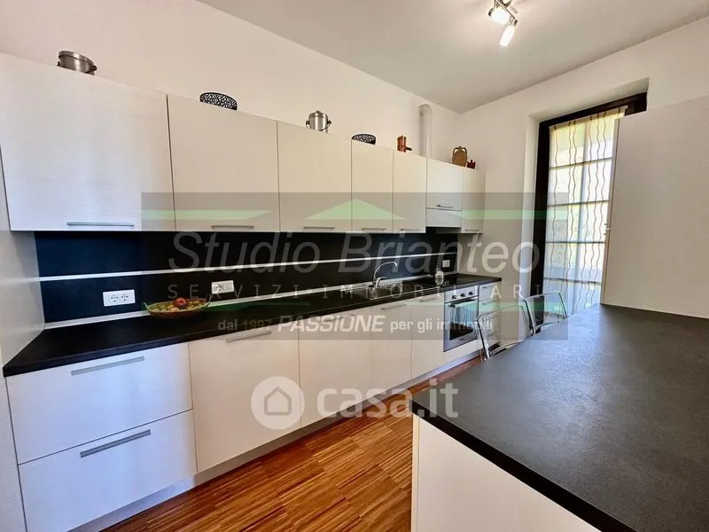 Kitchen - Bifamiliar Villa with Garden in Verano Brianza