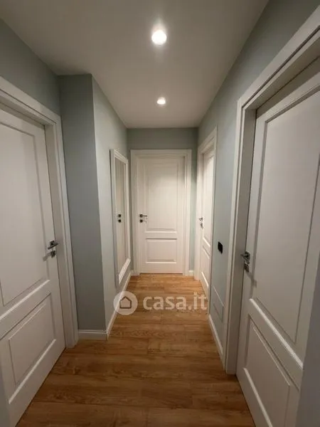 Entrée - Fully Furnished Triplex with Balcony in Caserta