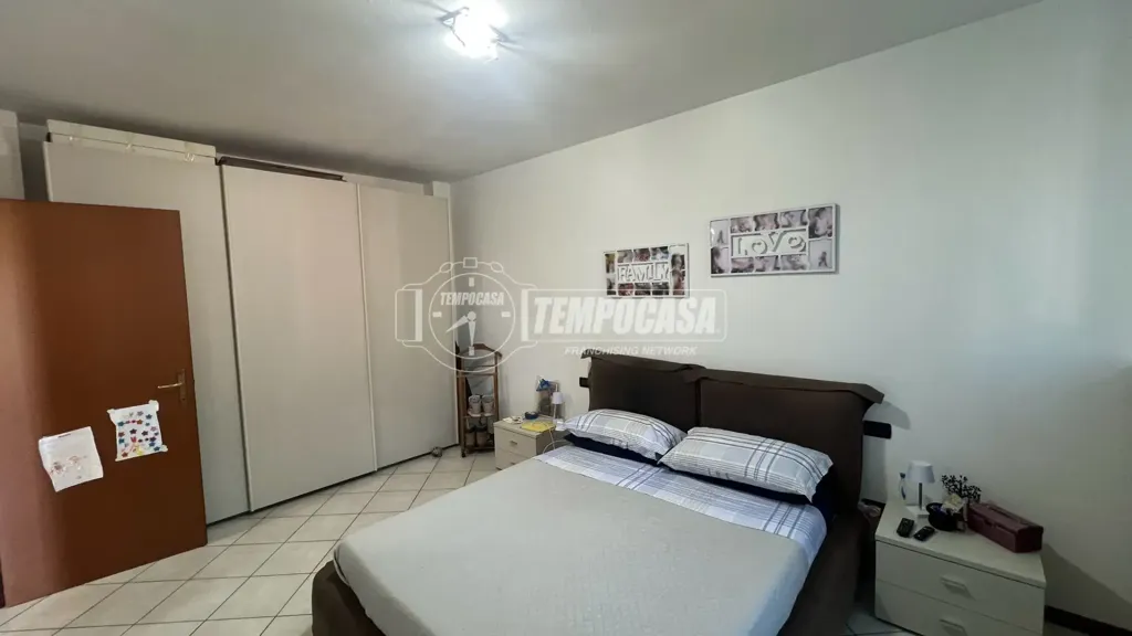 Chambres - Trilocale with Terrace in Capriolo