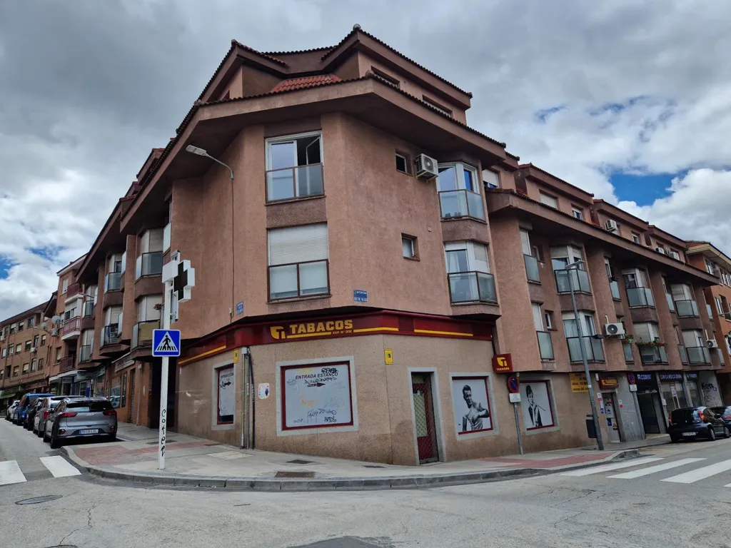 Välivaade - Furnished Flat with Balcony in Las Rozas
