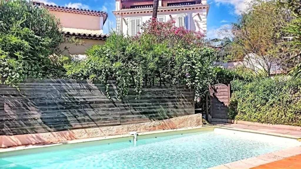 pool_area