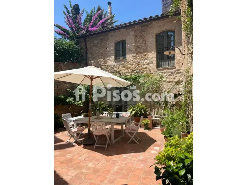 Aed - Rustic House with Patio near Ventalló