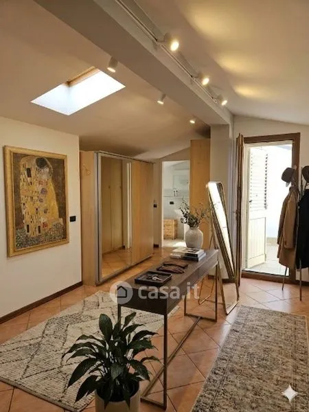 Pièces - Duplex Apartment with Private Garden in Modena