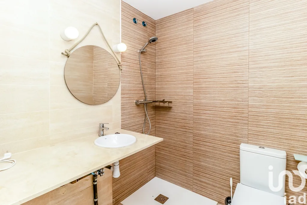 Salles de bain - Independent House with Multiple Units in Castellar del Vallès